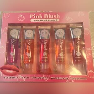 Nicka K Pink Blush Lip Gel Set NWT w/Vitamin E, featuring 5 fruit flavors